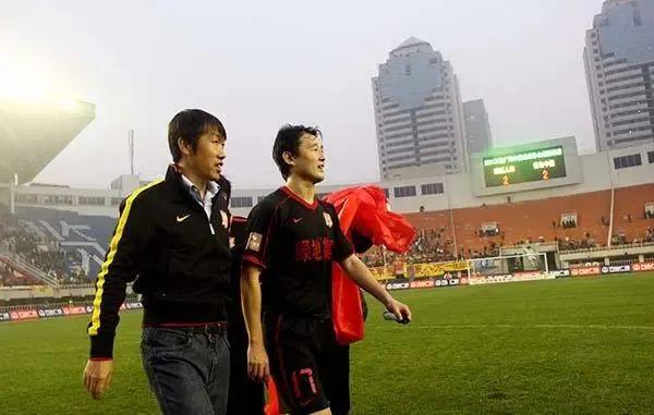 足坛一夜综述!曼城20夺冠,热刺03,国米掉链子,皇马逆转马竞 足坛一夜综述!曼城20夺冠,热刺03,国米掉链子,皇马逆转马竞